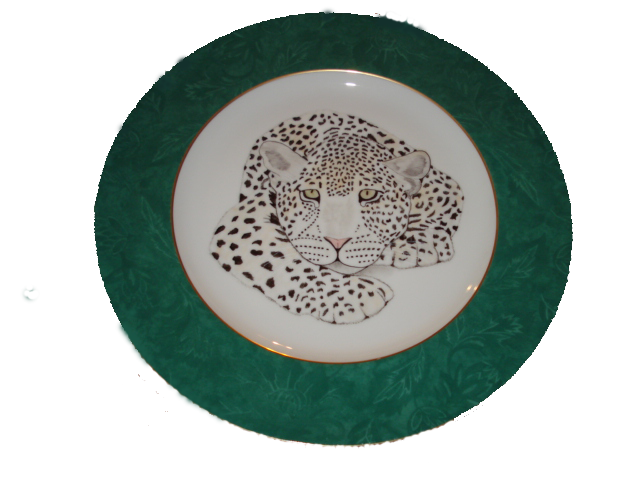 assiette verte avec panthere plat a tarte en porcelaine